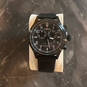 Timed Expedition Watch. Black.